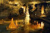 Region Tatr Niskich jest obfity w piękne jaskinie 