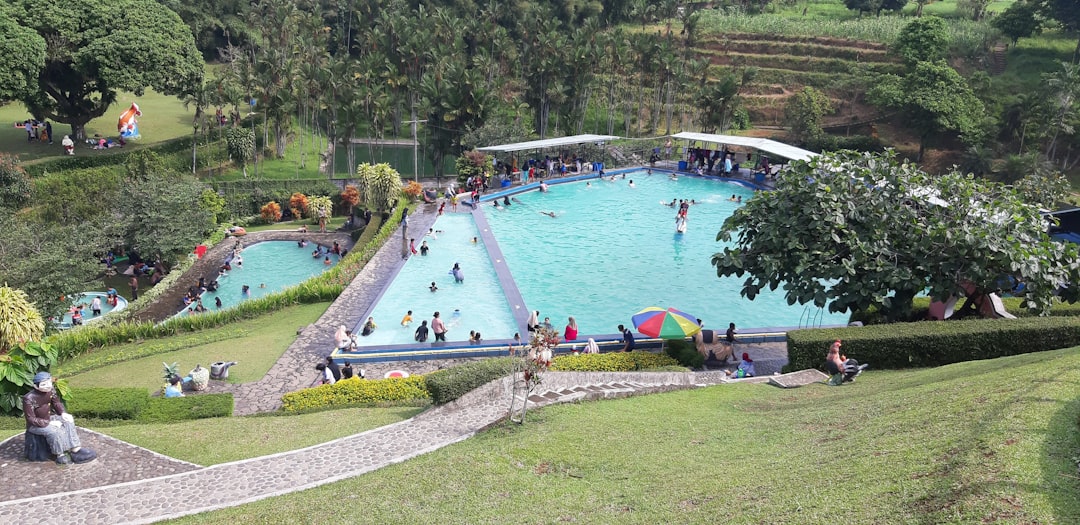 Przewodnik: atrakcje dla dzieci w Tychach i okolicach z elementami wodnymi